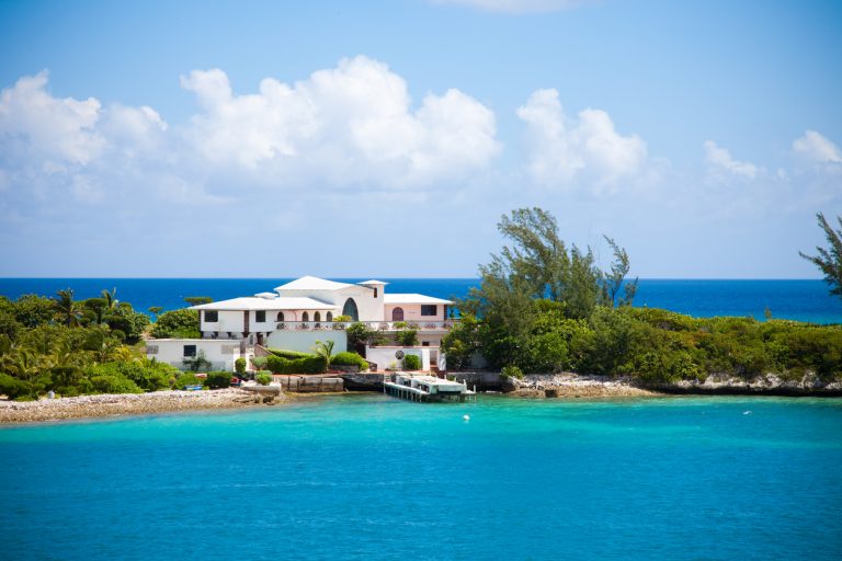 4 Tips for Buying Property in the Caribbean