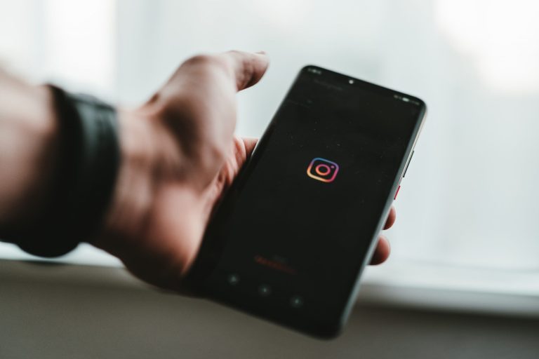 Get Free Instagram Followers Fast and Safe