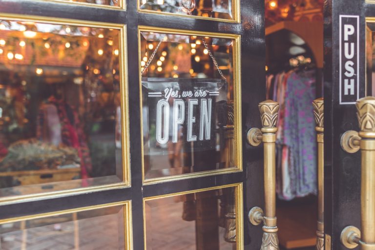 Why Omnichannel Is Winning the Retail Battle