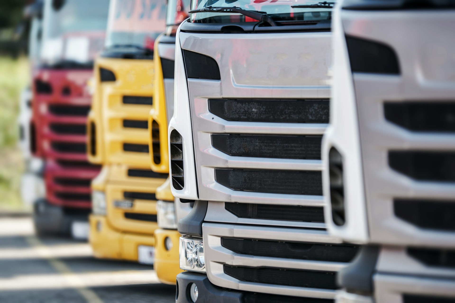 How Real-Time Tracking Can Transform Fleet Management for UK Businesses